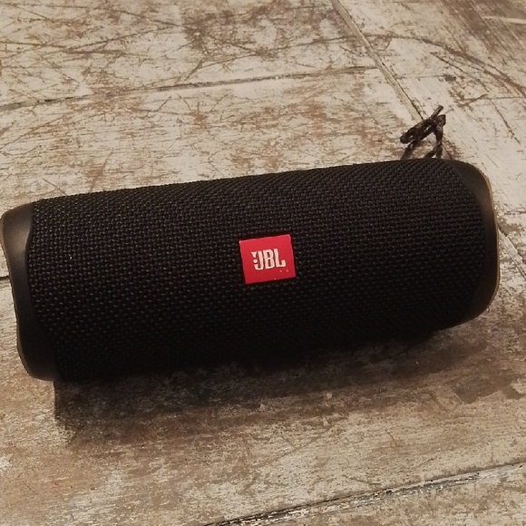 JBL Black and Red Portable Speaker - Picture 1 of 8